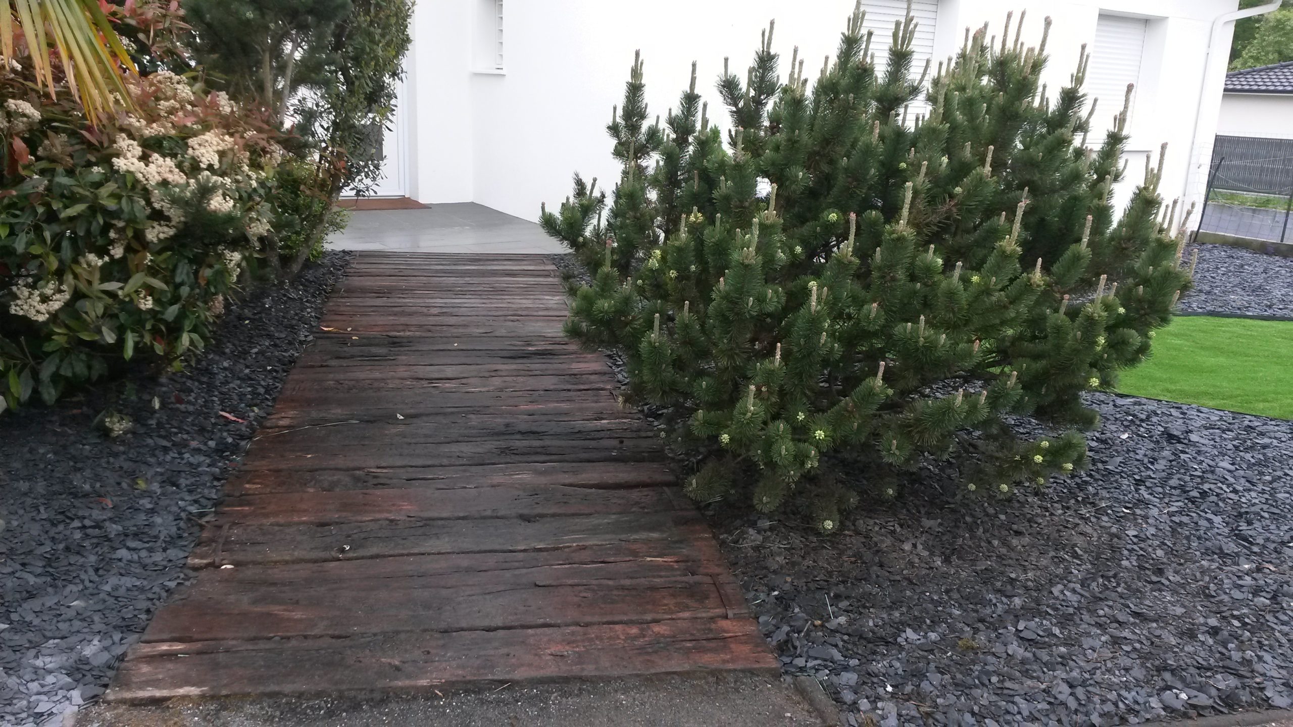 Allée en traverses de chêne