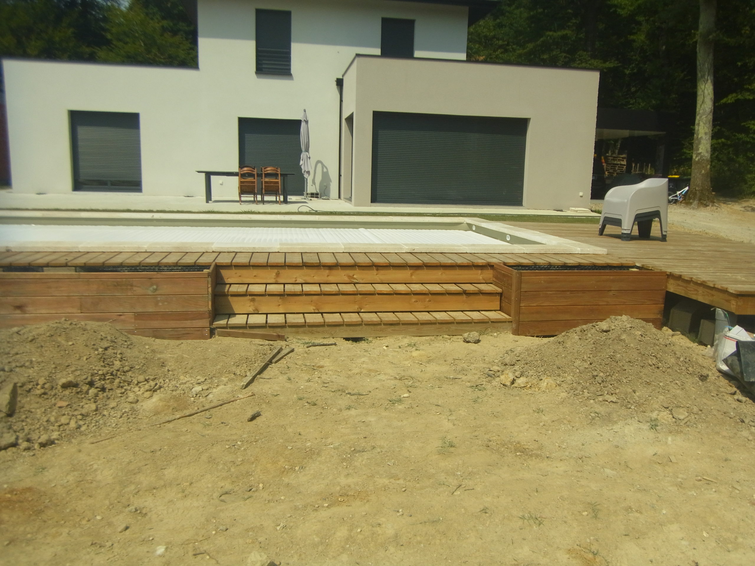 Réalisation de jardinière à aromatiques et d'un escalier