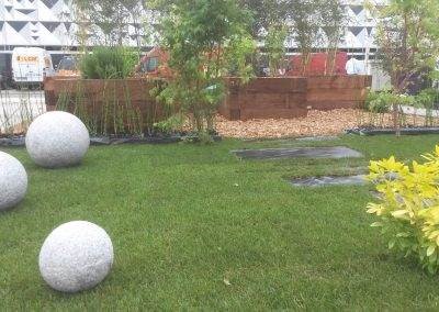 Boules de granit décoratives