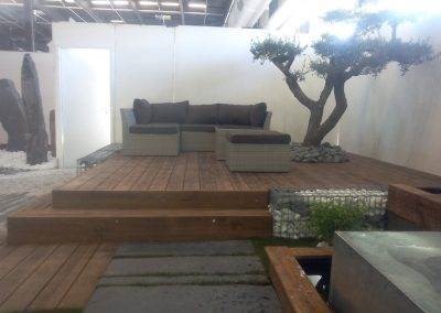 Terrasse et ses escaliers en pin