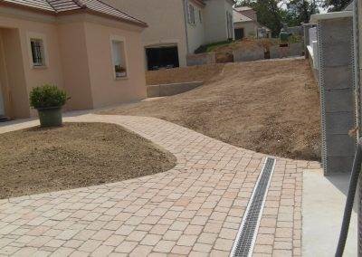 Insertion du soutènement dans le jardin
