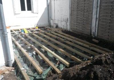 Les plots béton et la structure