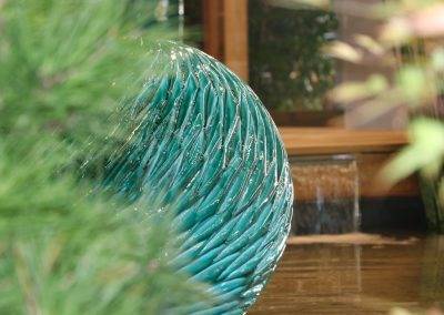 Détail de la boule en poterie Goicoechea