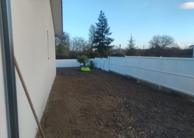 Le côté de la maison