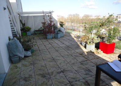 La terrasse carrelée à l'état brut