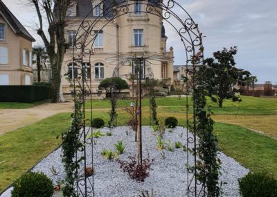 Mise en place de l'arche et des végétaux.